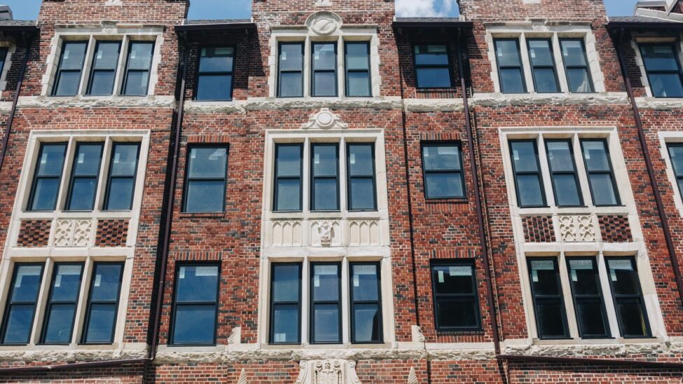 CENTURY_PARTNERS-_100_CLAIRMOUNT_SELECT-101